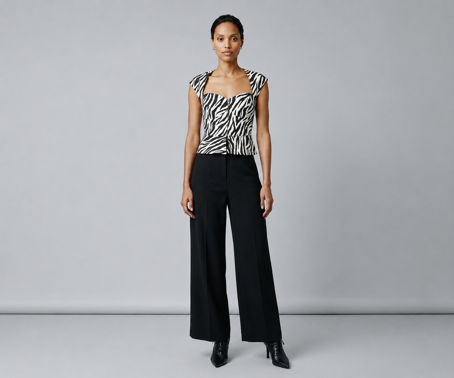 Sweetheart Zip Front Top